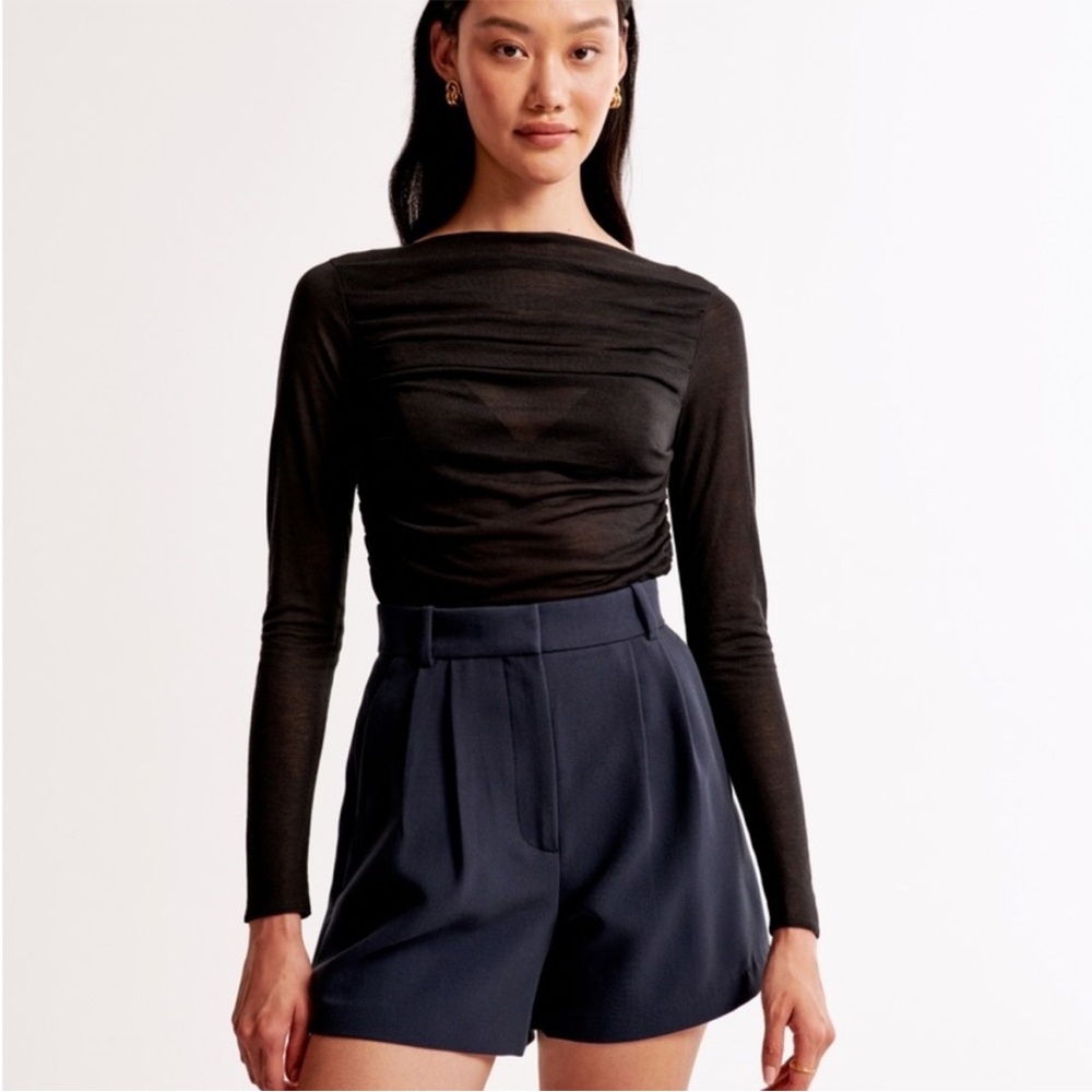 Abercrombie & Fitch Sloane High Waist Navy Tailored Shorts Ultra High Rise Sz 26